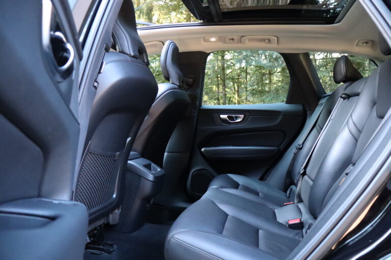 sv automobile xc60 peugeot img 7504 09