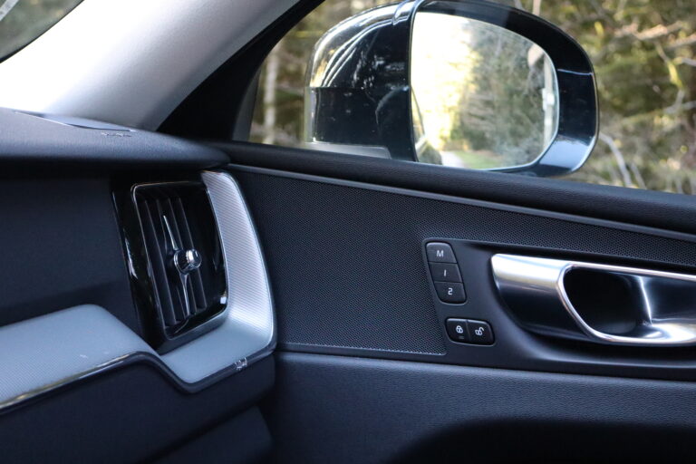 sv automobile xc60 peugeot img 7523 19