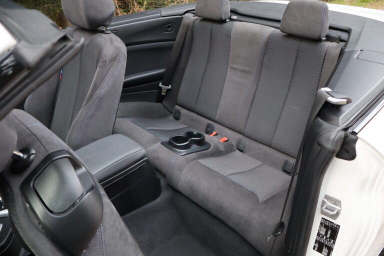 sv automobile 220d cab img 7859 02