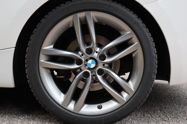 sv automobile 220d cab img 7881 07