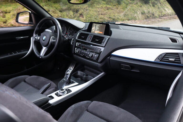 sv automobile 220d cab img 7896 10