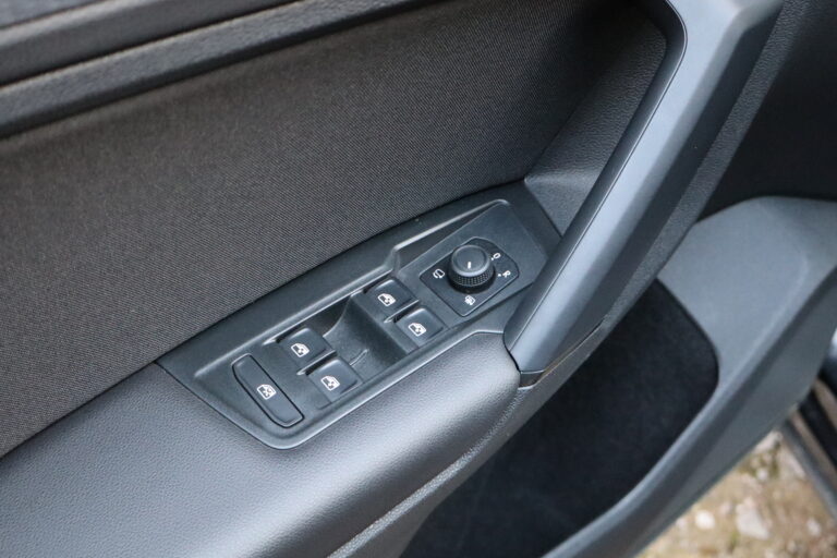 sv automobile amir noir img 7963 07