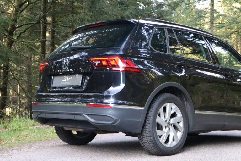 sv automobile amir noir img 8002 19