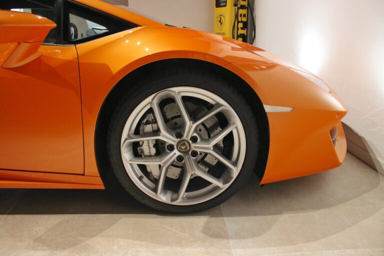 sv automobile huracan dream orange image00018 02