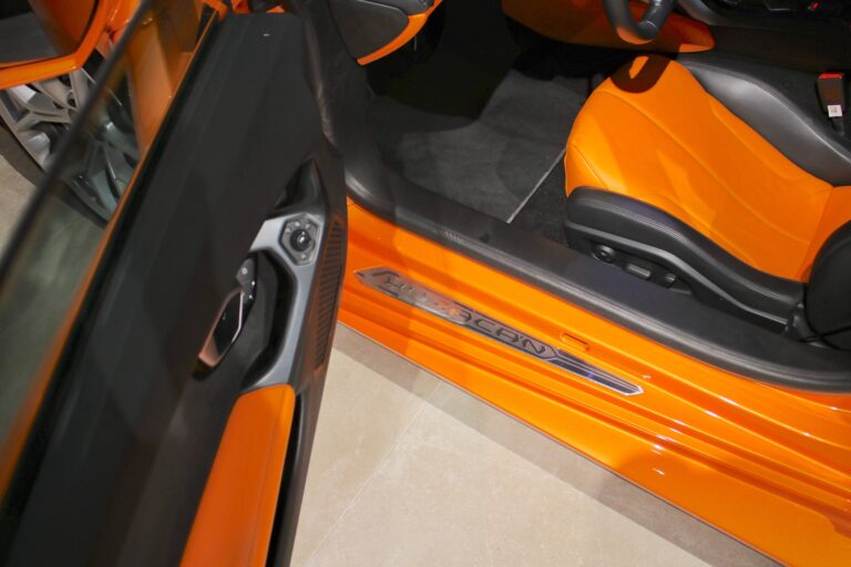 sv automobile huracan dream orange image00030 13