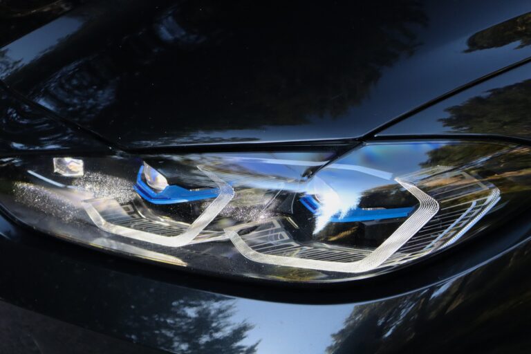 sv automobile m3 noir blanc img 8150 03