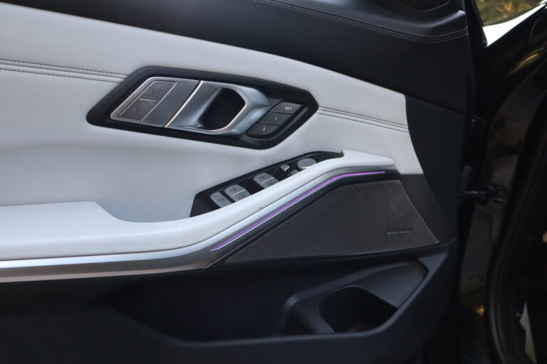 sv automobile m3 noir blanc img 8201 21