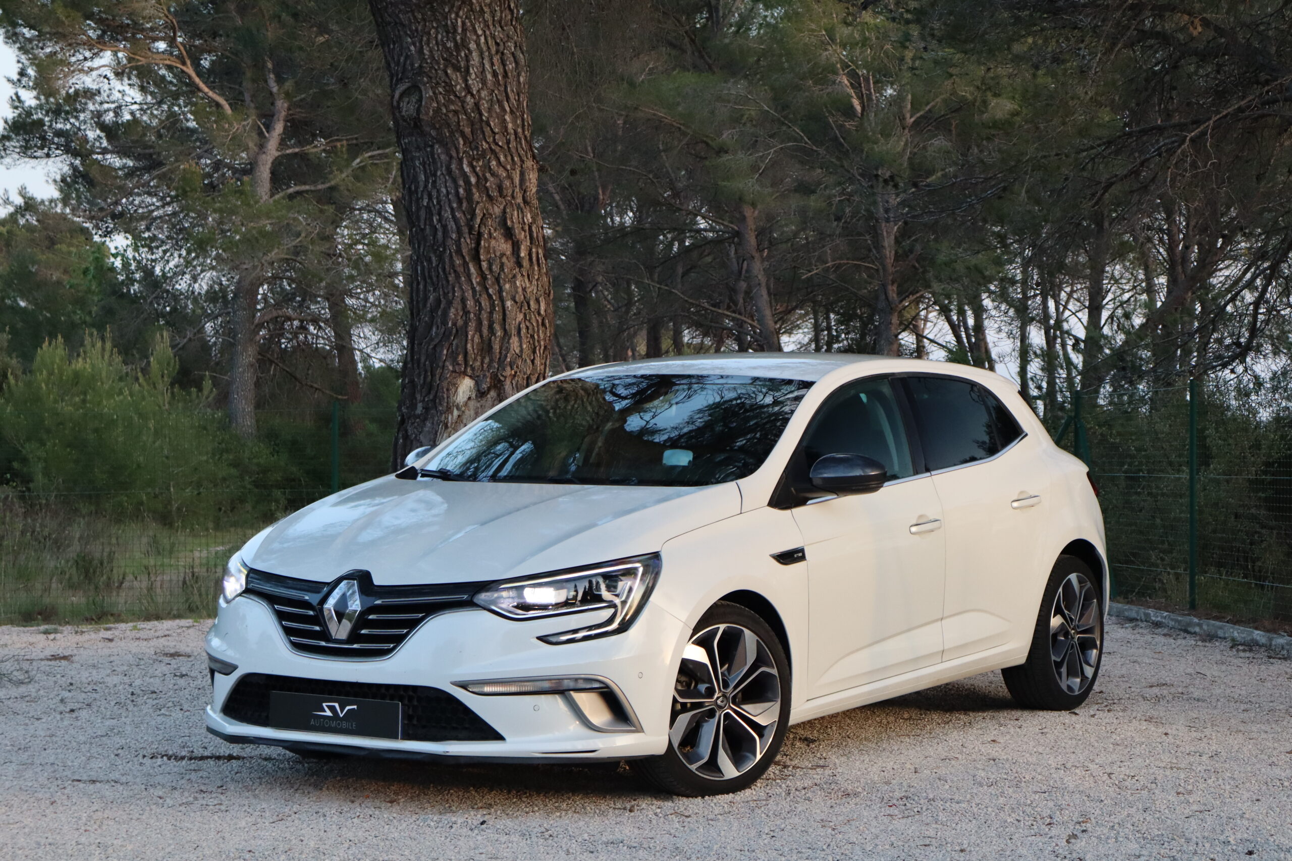 sv automobile megane 4gt img 2832 01