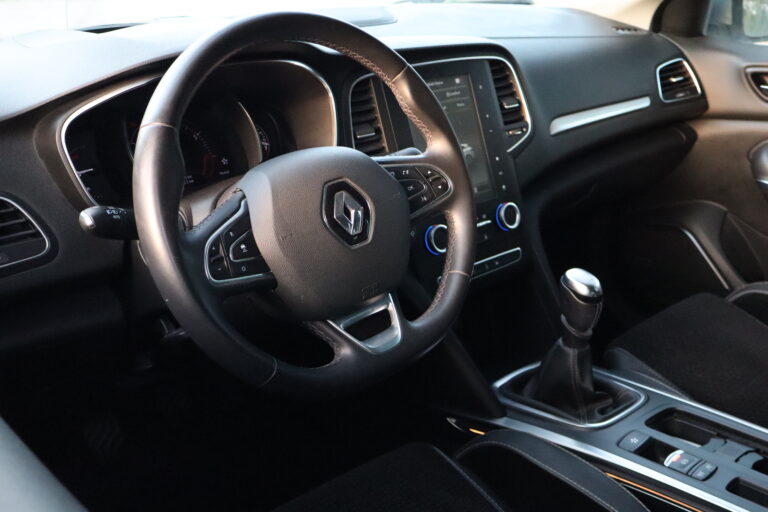 sv automobile megane 4gt img 2875 06