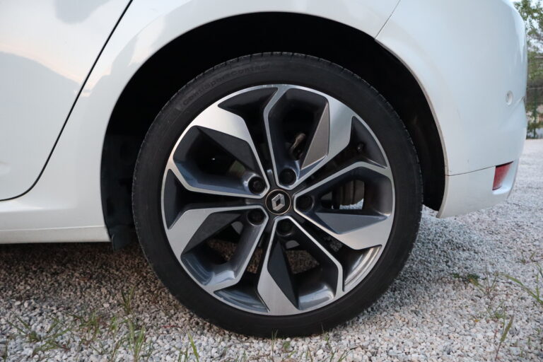 sv automobile megane 4gt img 2973 29