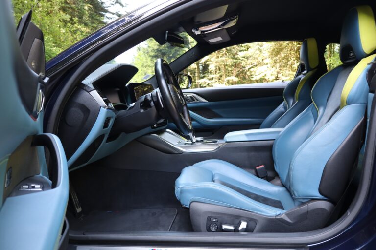 sv automobile m4 bleu siege img 0729 07