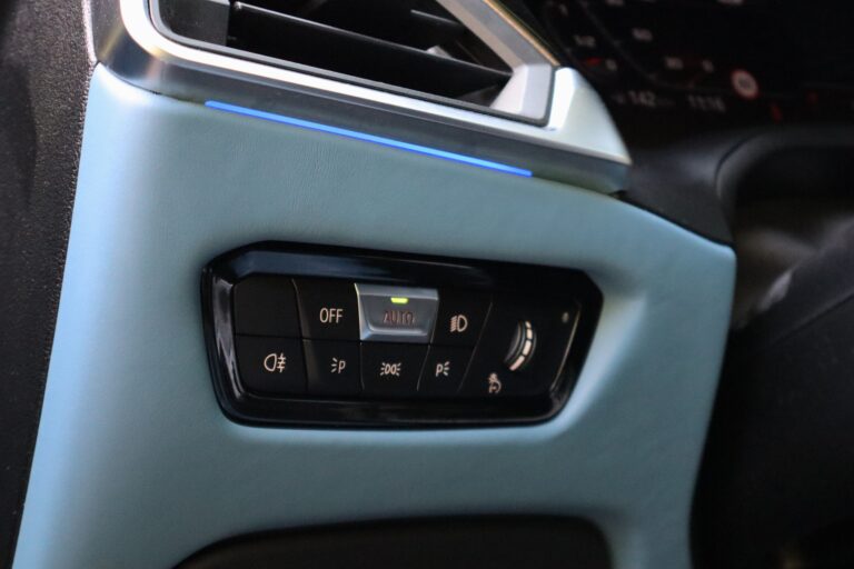 sv automobile m4 bleu siege img 0735 09