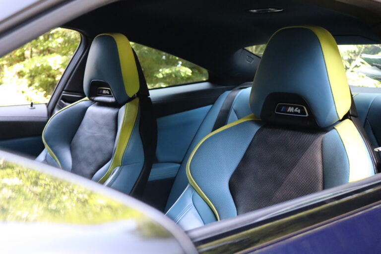 sv automobile m4 bleu siege img 0740 11