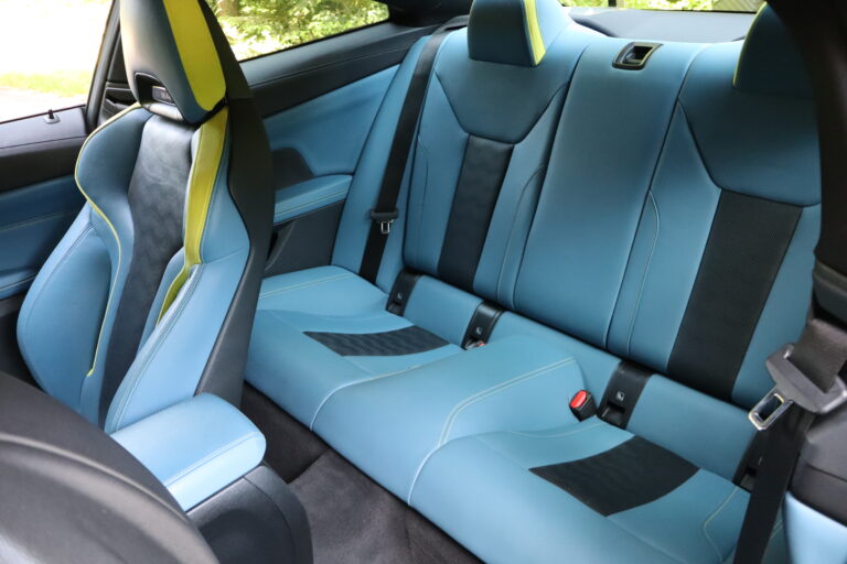sv automobile m4 bleu siege img 0754 14