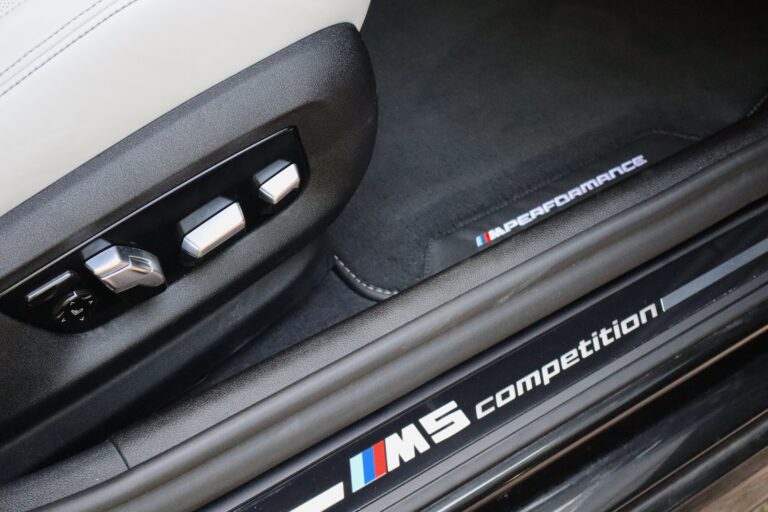 sv automobile m5 comp noire img 0605 22