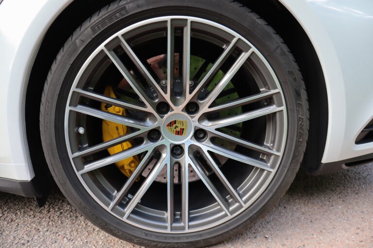 sv automobile 911 turbo s blanche leo img 3066 03