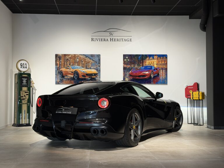 sv automobile f12 noir img 3860 19