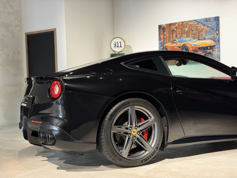 sv automobile f12 noir img 3874 20