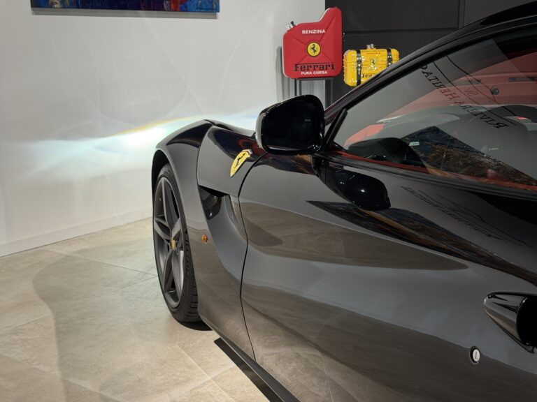 sv automobile f12 noir img 3888 22