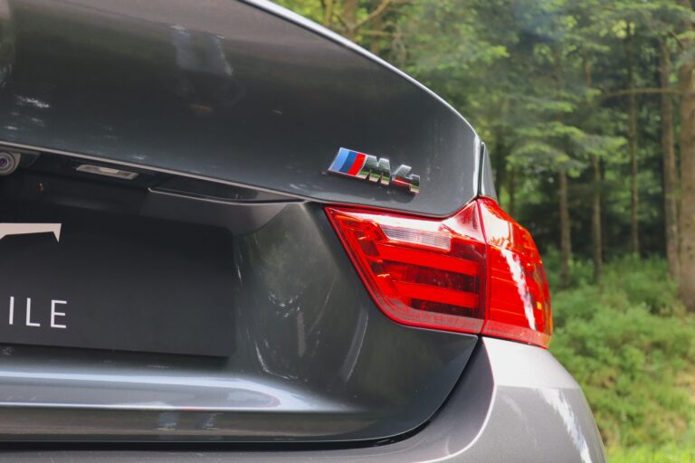 sv automobile m4 431 grise img 2522 12