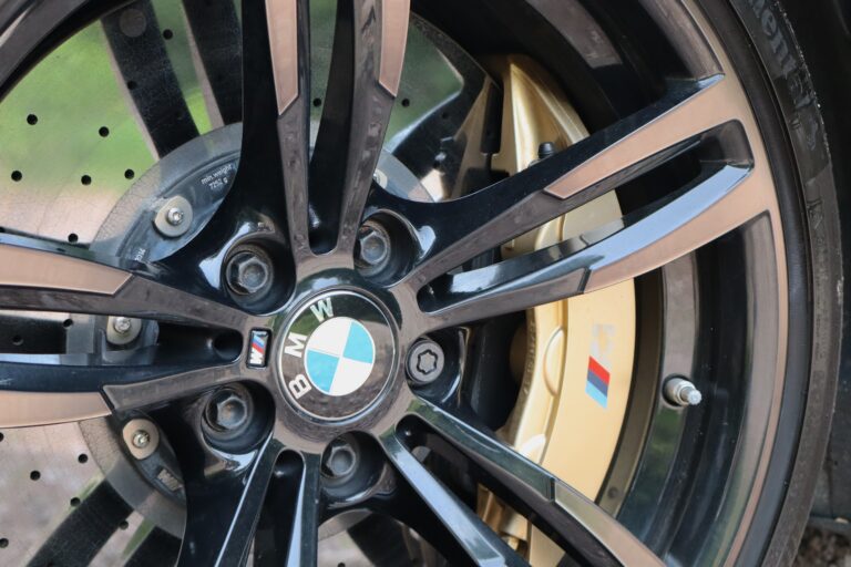 sv automobile m4 431 grise img 2527 16