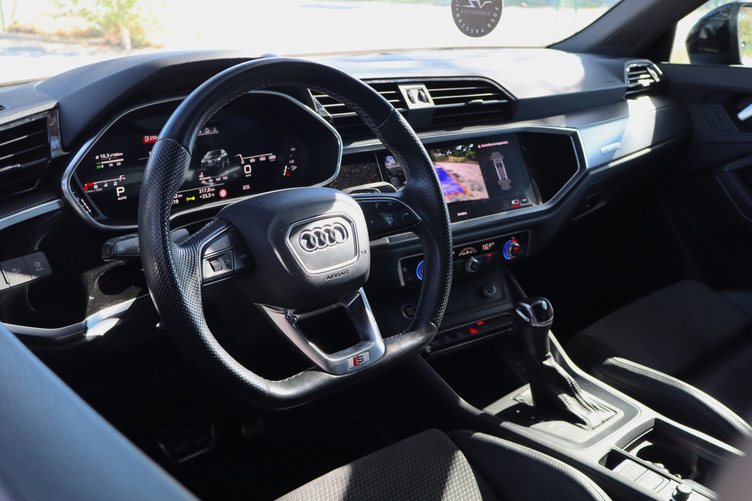 sv automobile q3 bleu sportback img 3397 04