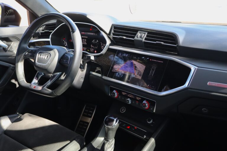 sv automobile q3 bleu sportback img 3400 04