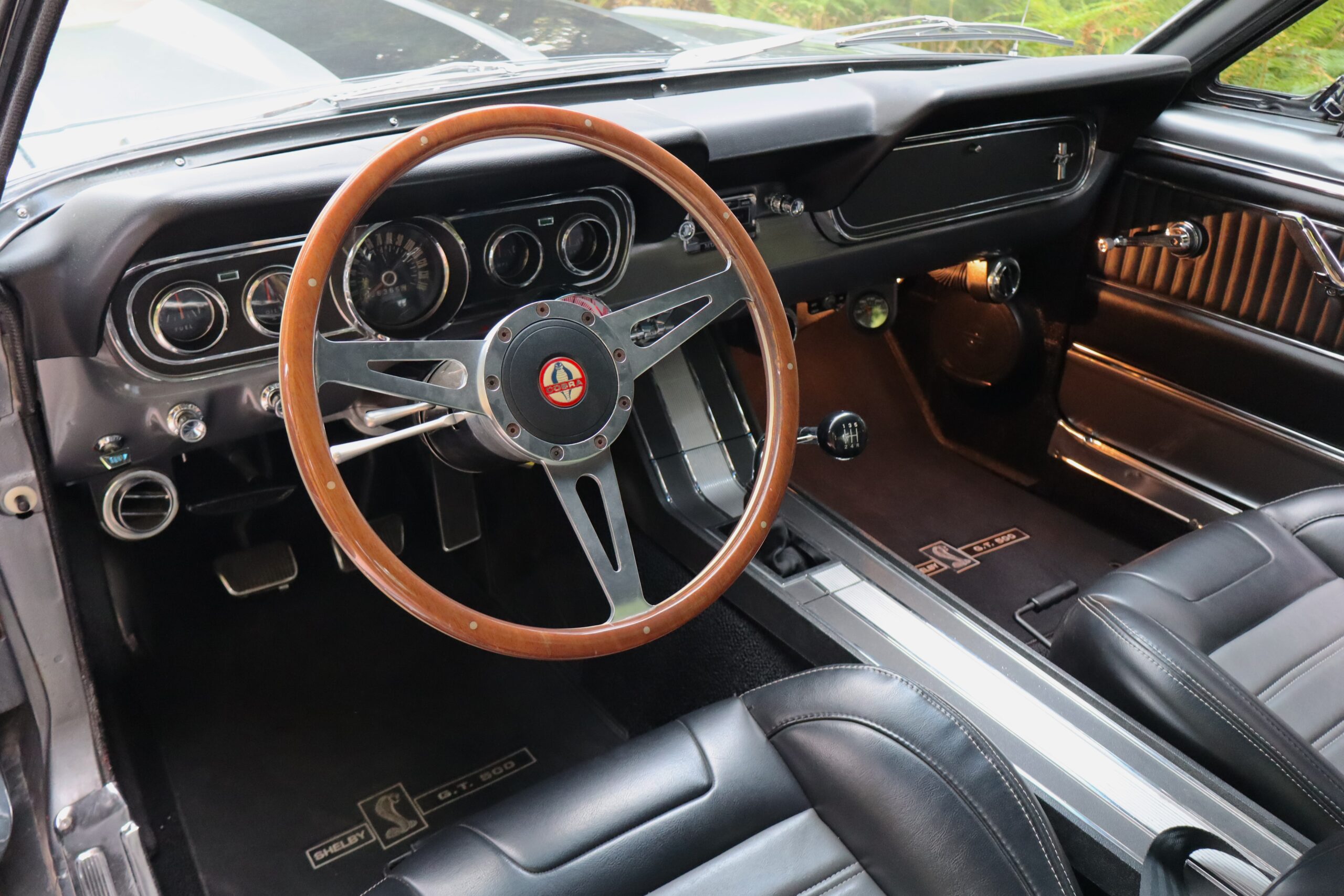 Ford Mustang Fastback Eleanor replica