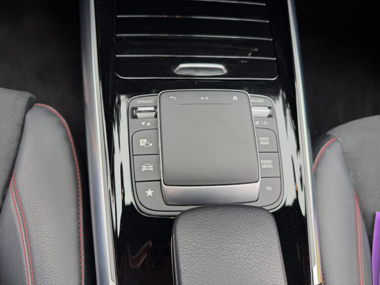 sv automobile gla gris img 2769 04