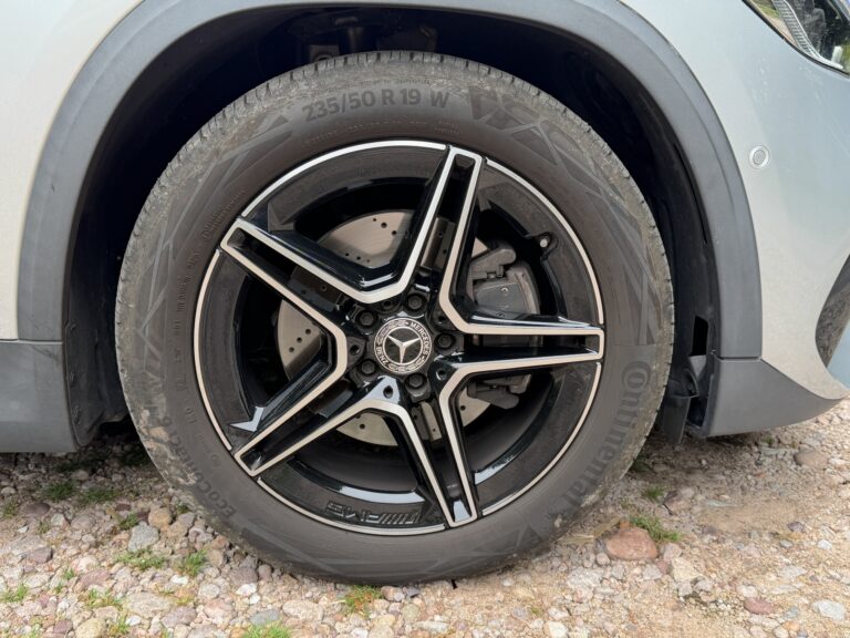 sv automobile gla gris img 2796 13
