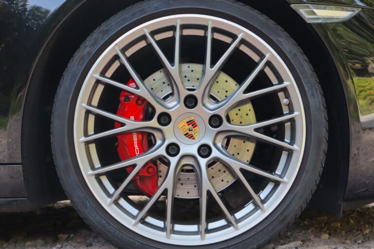 sv automobile 4s noire leo img 7125 10