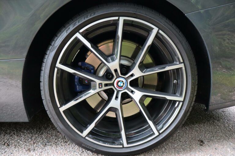 BMW Série 8 II (G15) 840dA 320ch xDrive M Sport