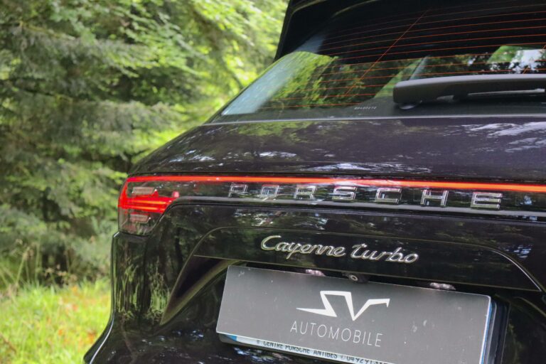 Cayenne Turbo 4.0 V8 550cv