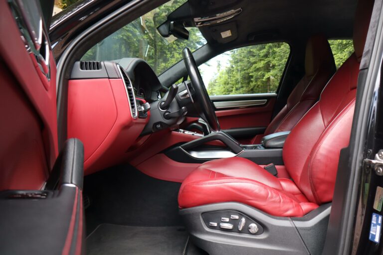 Cayenne Turbo 4.0 V8 550cv