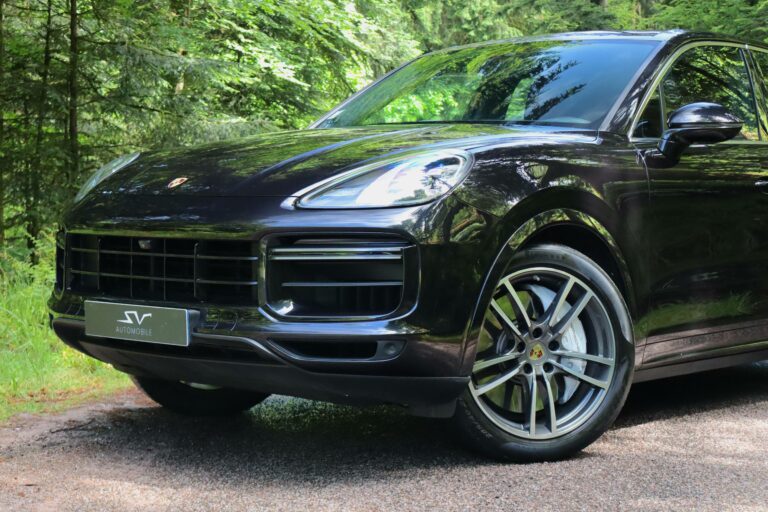 Cayenne Turbo 4.0 V8 550cv