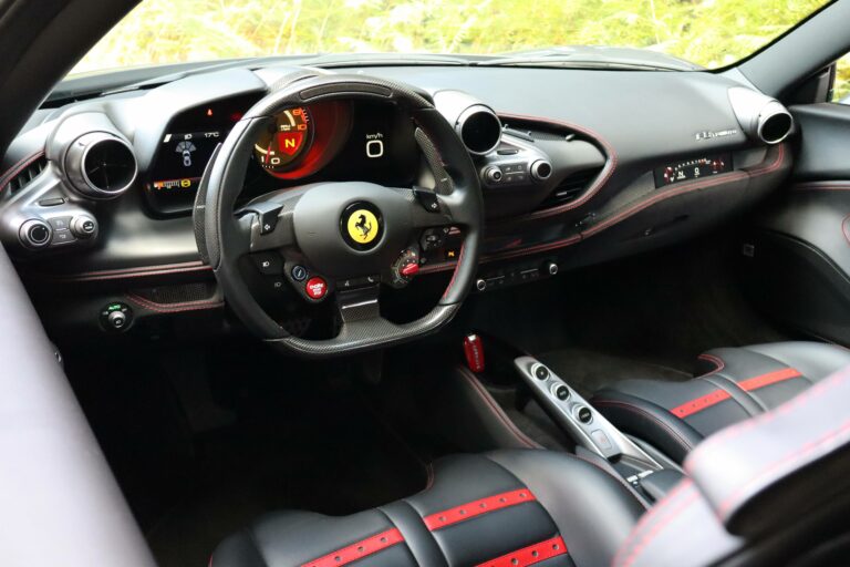 F8 Tributo 3.9i V8 Turbo 720cv origine France