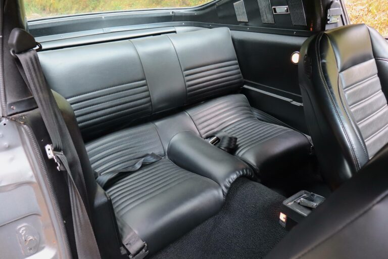 Ford Mustang Fastback Eleanor replica