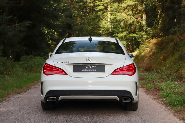 Mercedes-Benz CLA 200 Fascination AMG Line