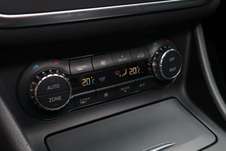 Mercedes-Benz CLA 200 Fascination AMG Line