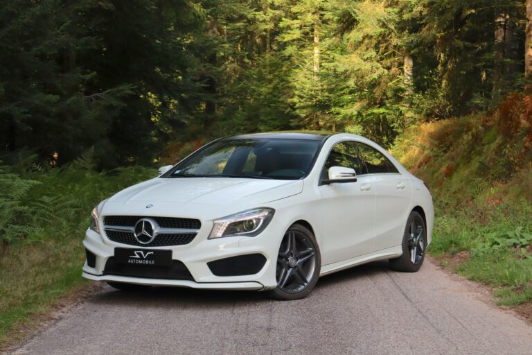Mercedes-Benz CLA 200 Fascination AMG Line