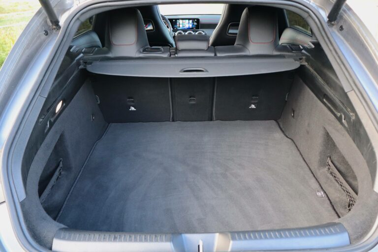 Mercedes-Benz CLA Shooting Brake 250AMGLine 4Matic
