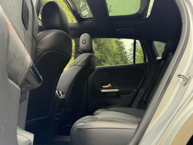 Mercedes-Benz Classe GLA 200d 150cv AMG Line